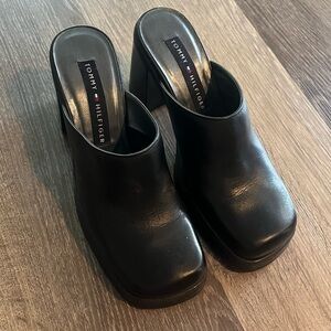 Tommy Hilfiger Black Leather Heeled Mules W7